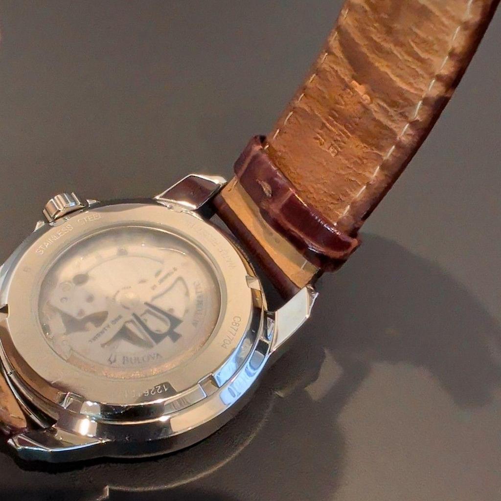 Б/у BULOVA 96A108