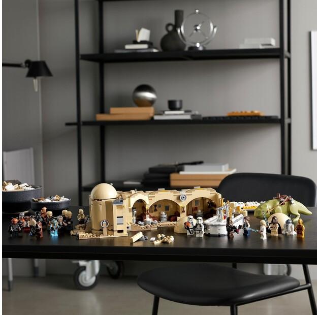 LEGO Star Wars 75290 Mos Eisley Cantina