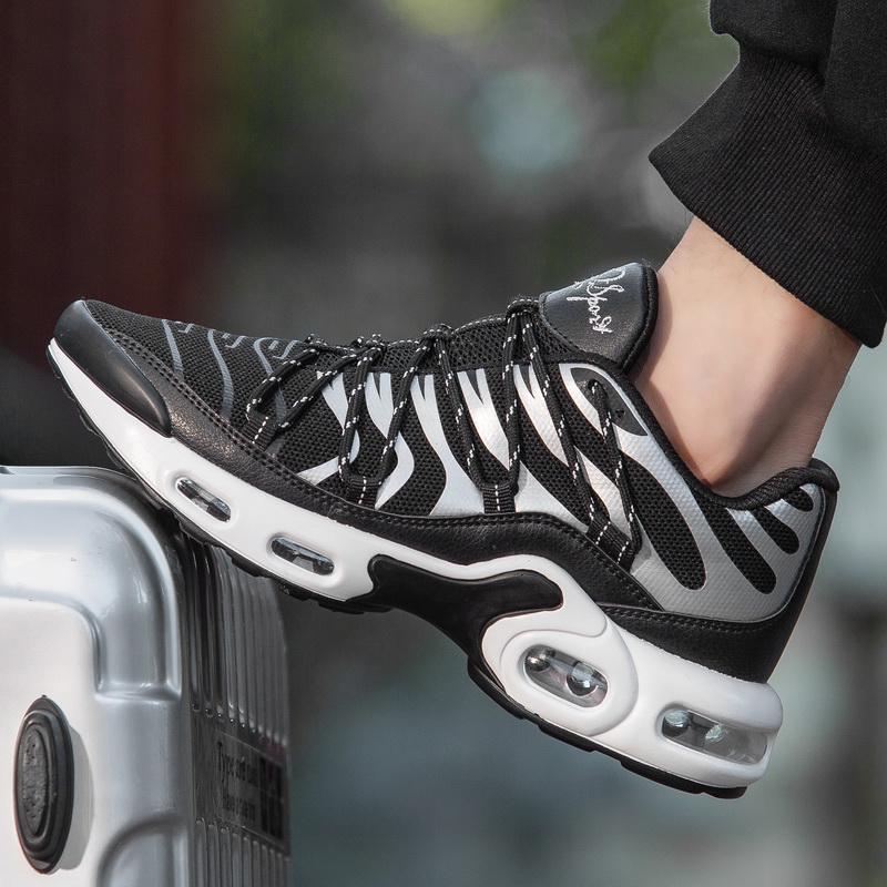 Men Sneakers Running Fashion Outdoor Jogging Sports Shoes Mesh Breathable Cushioning Black Basket Footwear Male Plus Size 39-46