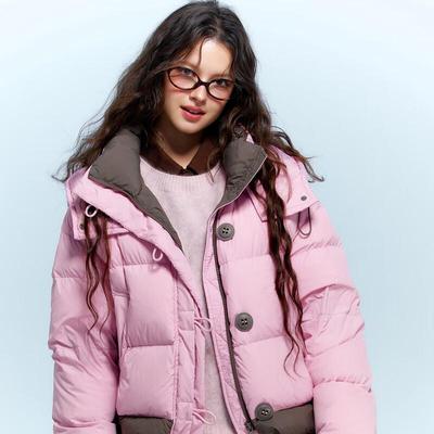 Женский короткий пуховик Sancai с 90% пуха белой утки