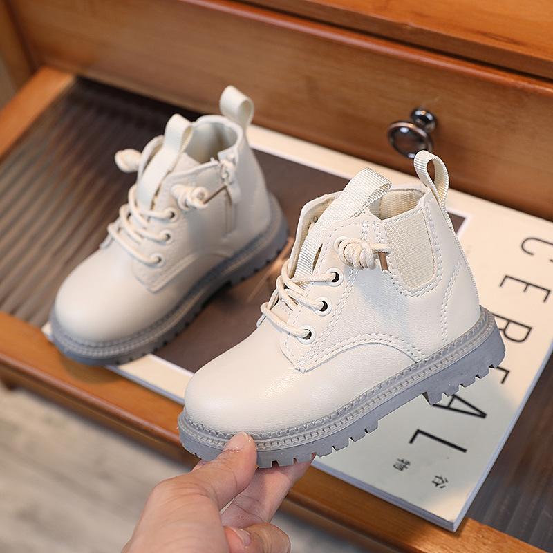 2026New autumn and winter children's Martin boots, solid color British style boys' leather boots, girls' fashionable short boots