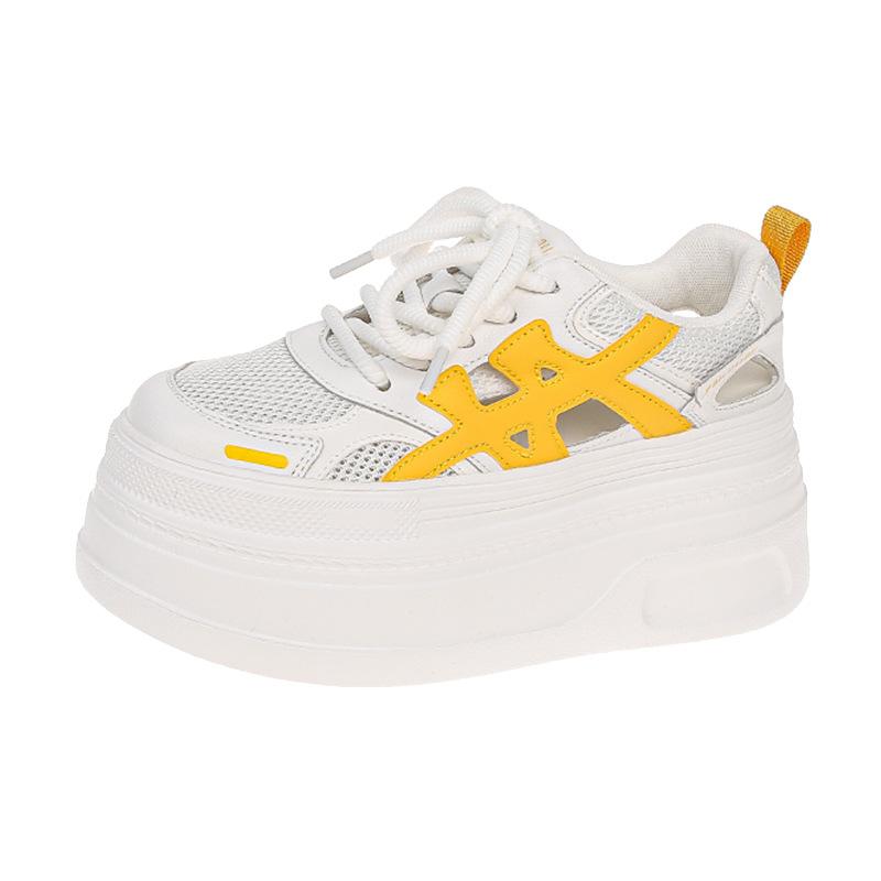 Немецкие тренировочные туфли на толстой подошве, увеличивающие рост, маленькие белые туфли, женские весенне-летние 2025, новые, полые, дышащие, повседневные спортивные папины кроссовки