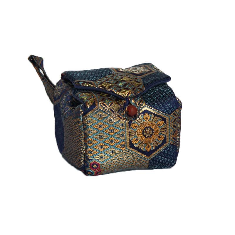 Набор керамических чашек Гайвань и чайник из исинской глины с китайской и японской парчой 34 цветов в хлопковом мешочке