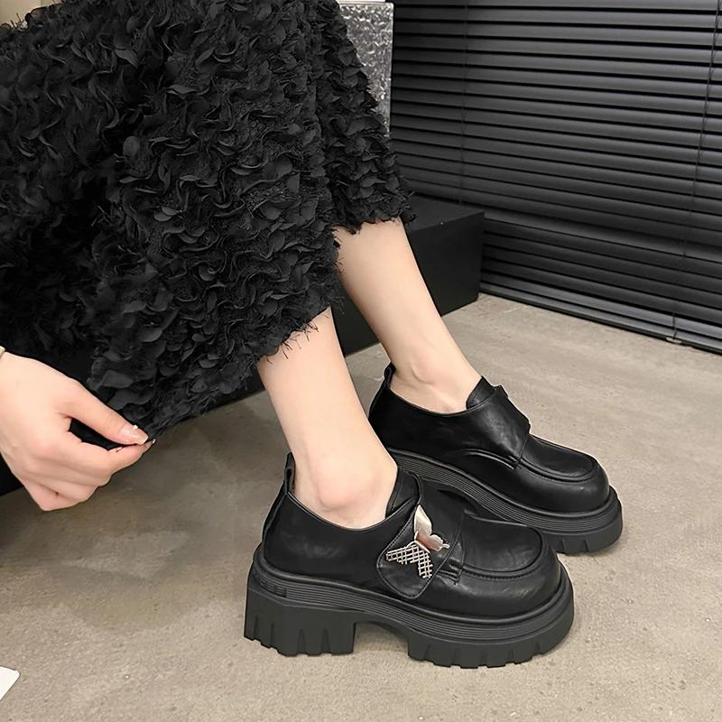 Туфли на плоской подошве, женские туфли-лоферы, дизайнерские туфли-оксфорды с металлическим принтом и бабочкой, осенние туфли для ходьбы с круглым носком, туфли-лодочки Mujer Zapatillas