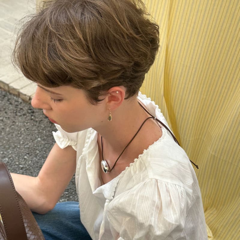 Denu [Celebrity Pick] ONO necklace