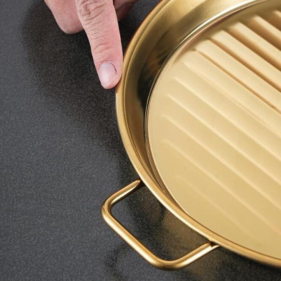 Прочная сервировочная тарелка, легко чистящаяся, нержавеющая сталь, компактная.