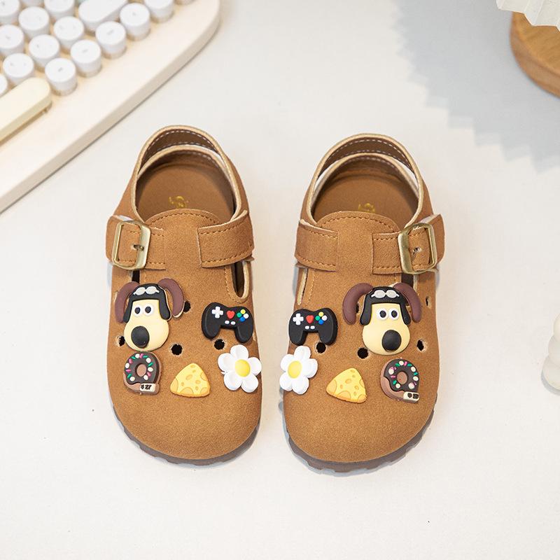 Детские Crocs Весна/Лето 2025: Сандалии с мягкой подошвой для мальчиков и девочек, обувь для первых шагов для младенцев и малышей.
