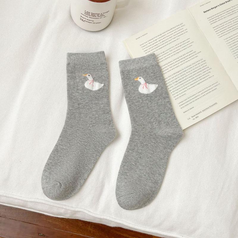 Big White Goose Cotton Socks, Girls' Autumn and Winter Feather Yarn Cute Embroidered Mid-calf Socks, Cartoon Student Casual Socks