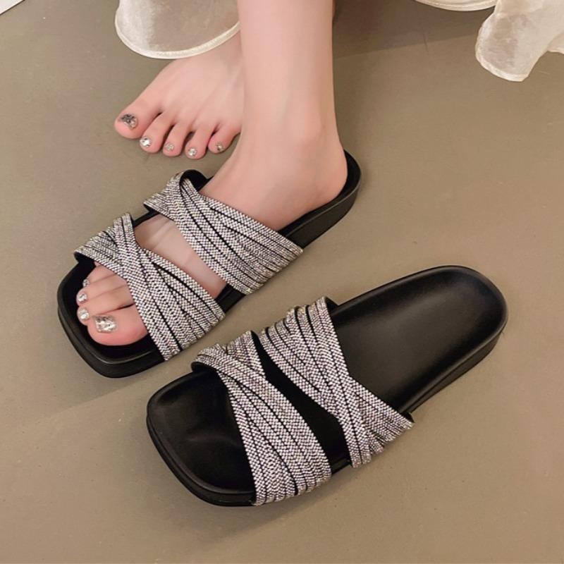 Fashion Crystal Women Flats Slippers Designer Luxury Shoes for Woman Fashion Summer Flip Flops 2025 New Trends Slides Beach Sandalias