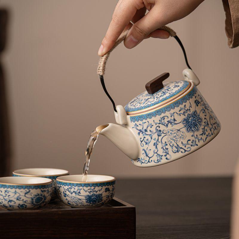 Chinese Ru Kiln Blue and White Teapot Home Vintage Handmade Ceramic Handle Pot Kung Fu Tea Set Tea Infuser