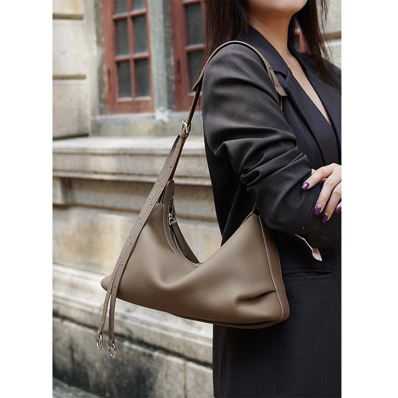Genuine leather women's bag, fashionable large-capacity versatile crossbody bag, stylish casual tote bag for women, new model