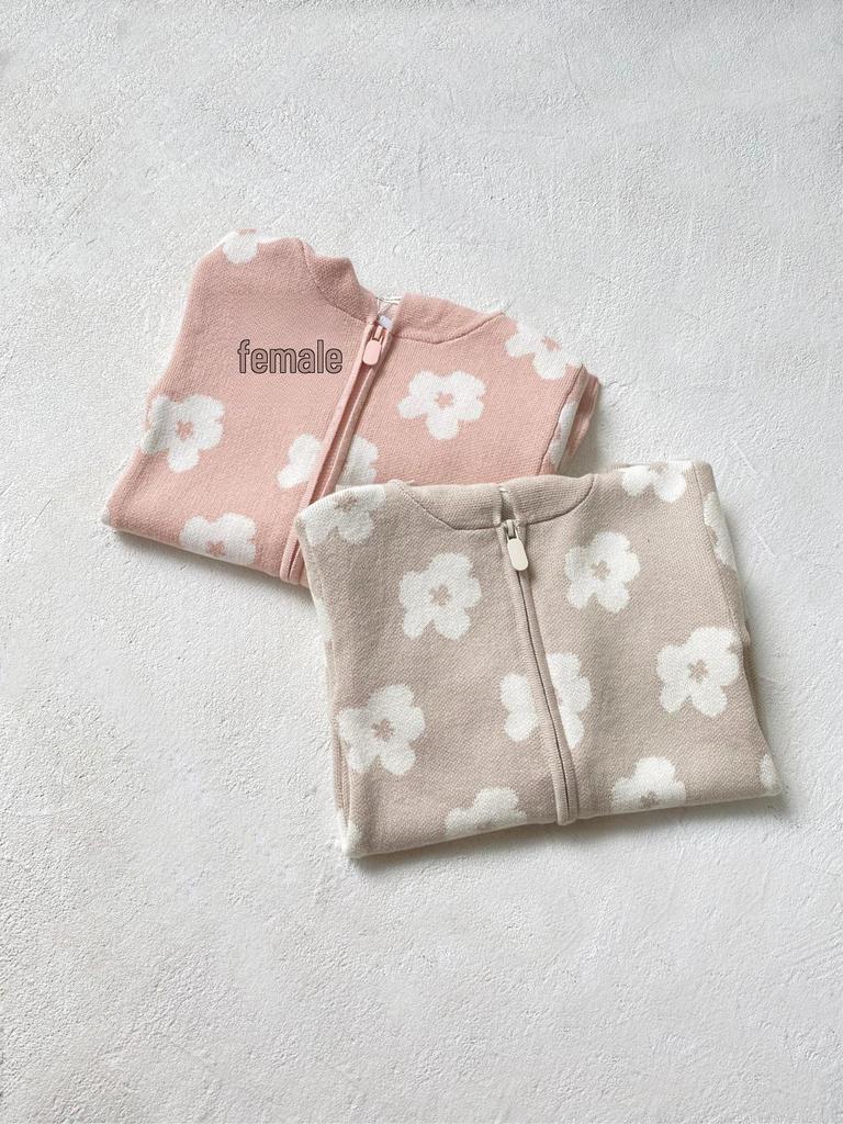 Детский вязаный комбинезон-свитер унисекс с капюшоном на молнии с цветочным принтом и длинными рукавами - идеальный вариант для ползания осенью и зимой.