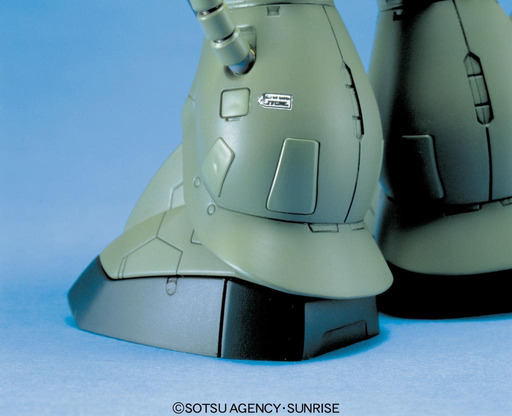 MG Zaku II Suit 1/100 MS-06F/J (Mobile Gundam)