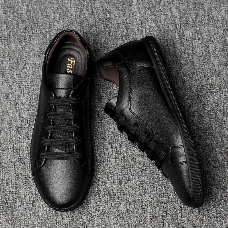 New Men Casual Shoes Men Sneakers Soft Leather Men Shoes  Fashion Male White Shoes Skate Shoes Men Comfy Hip Hop Shoes