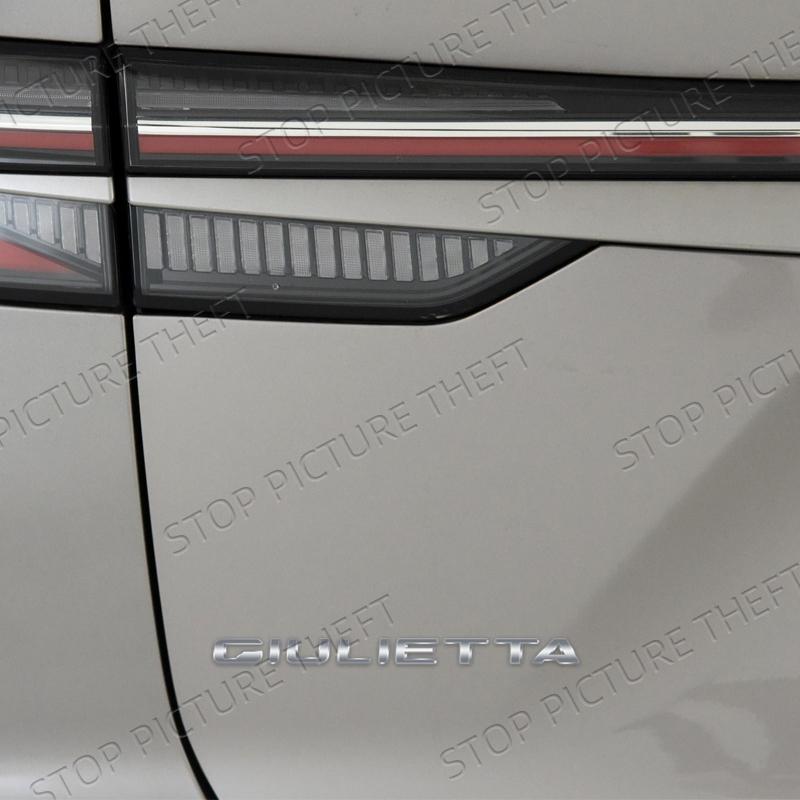 Metal Alloy For Alfa Romeo Giulietta Logo Car Trunk Fender Sticker Decoration Emblem Badge Accessories Glossy Black