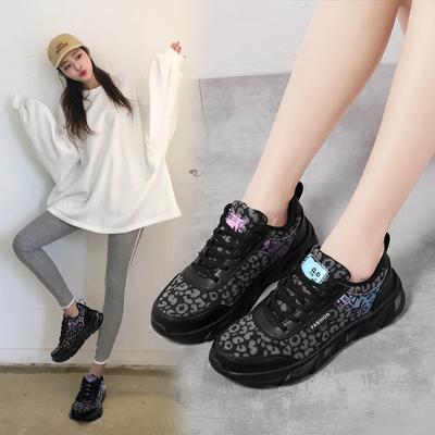 2025 новая сетчатая дышащая женская обувь повседневная обувь спортивная обувь мягкая подошва удобная для путешествий беговая обувь модная обувь