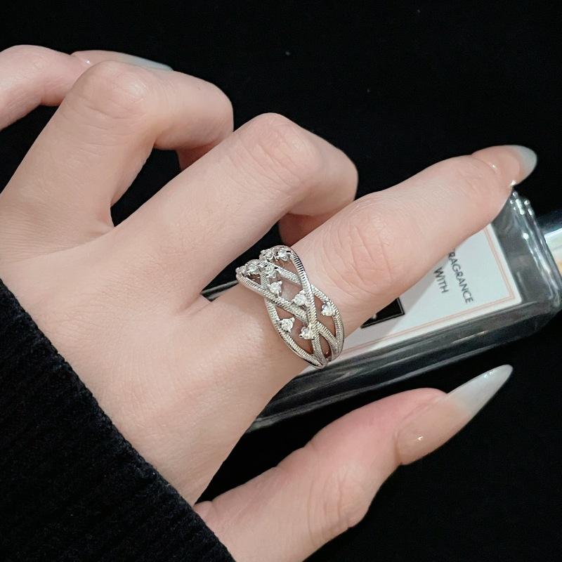 Vintage Luxury Medieval Brushed Woven Open Ring High-End Adjustable Zircon Personalized Ring Women