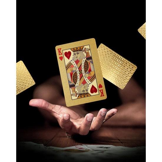 Azletoz [Включает эксклюзивный футляр] 1+1 черная игральная карта + роскошная золотая игральная карта 24 карата (всего 2 водонепроницаемых ромбовидных узора),игра Корея
