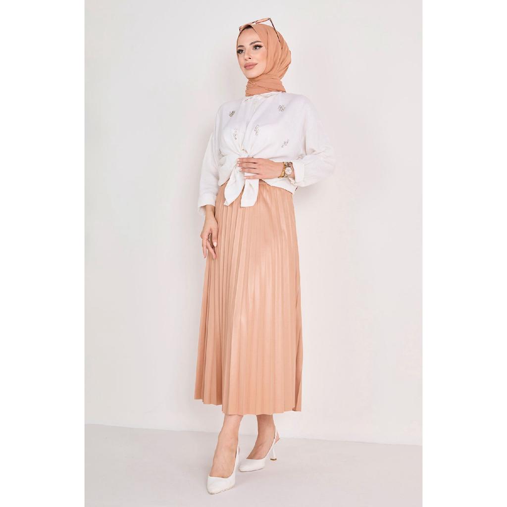 Однотонная женская черная плиссированная юбка среднего размера — 23036