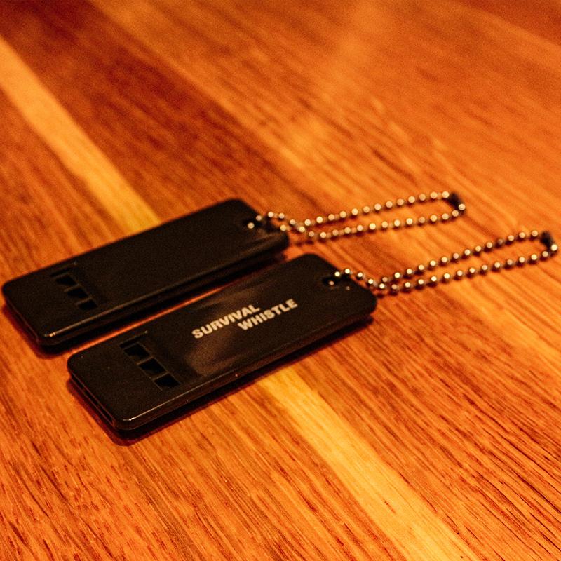 Уличный свисток для выживания Свисток для спасения жизни Свисток для оказания первой помощи Высокочастотный свисток с высоким тоном Свисток для помощи при землетрясении
