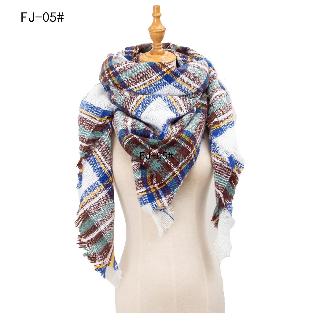 Autumn and Winter New Thickened Warm Circled Yarn Prickly Wool Plaid Square Scarf Scarf Female