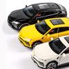 1:24 литых металлических модели суперкара-внедорожника Lamborghini Urus, сплав, с инерционным механизмом, желтый