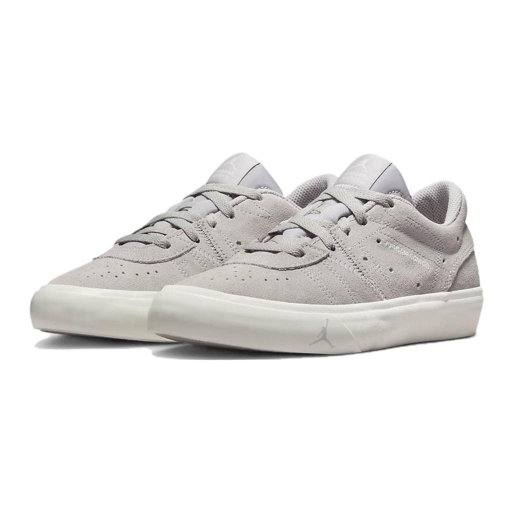 Air Jordan Серия ES GS Серый DN3205-002
