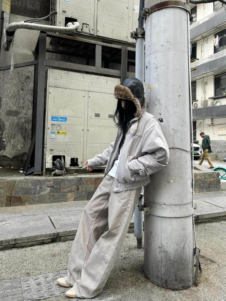 Цементно-серый зимний теплый хлопковый бомбер Харрингтон с меховым воротником