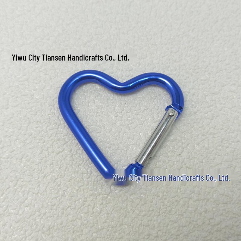 Mini Heart Carabiner: Aluminum Eight-Shaped Hook for Outdoor and Clothing Use