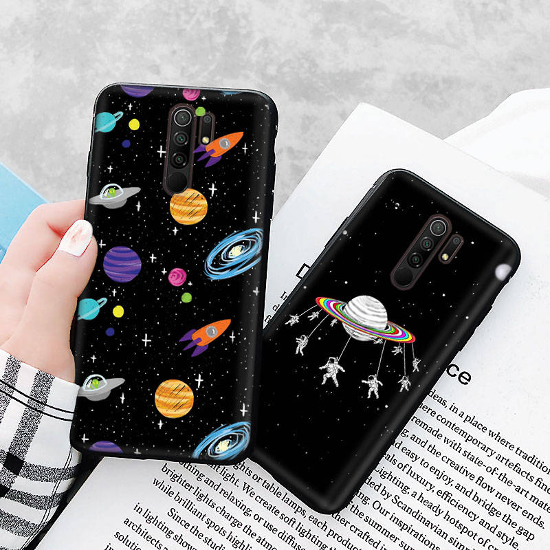 Черный чехол для Xiaomi Redmi 13C Note 9 iPhone XR 7 8 14 15 11 12 13 X XS Pro Max Samsung A25 S23 S24 FE Ultra Plus Planet