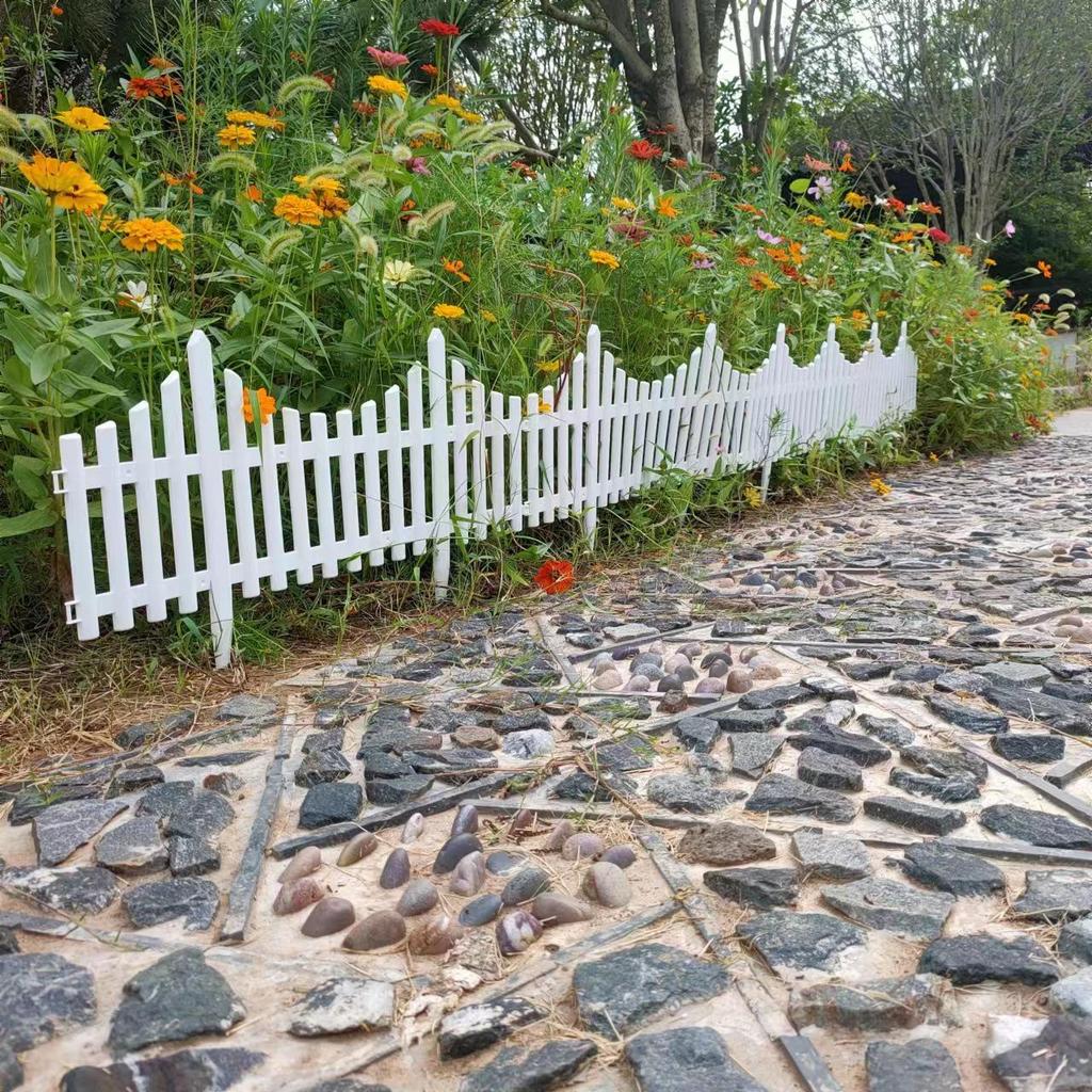 Пластиковый штакетник двойного назначения для сада, цветника, двора или школы