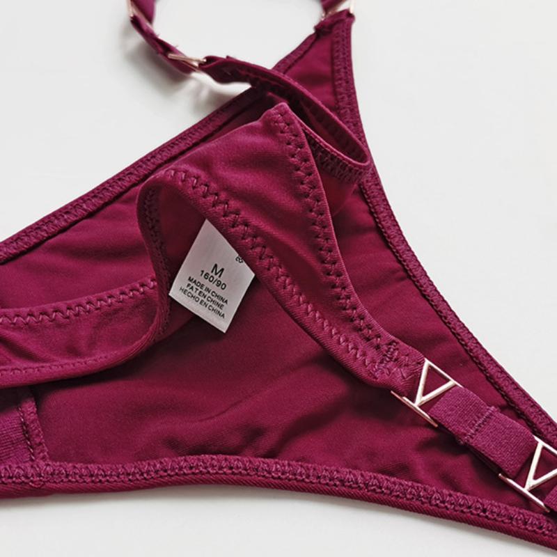 Sexy Metallic Ice Silk T-pants for Women's Fitness and Sports Hip-raising Low-waist High-cut Thong