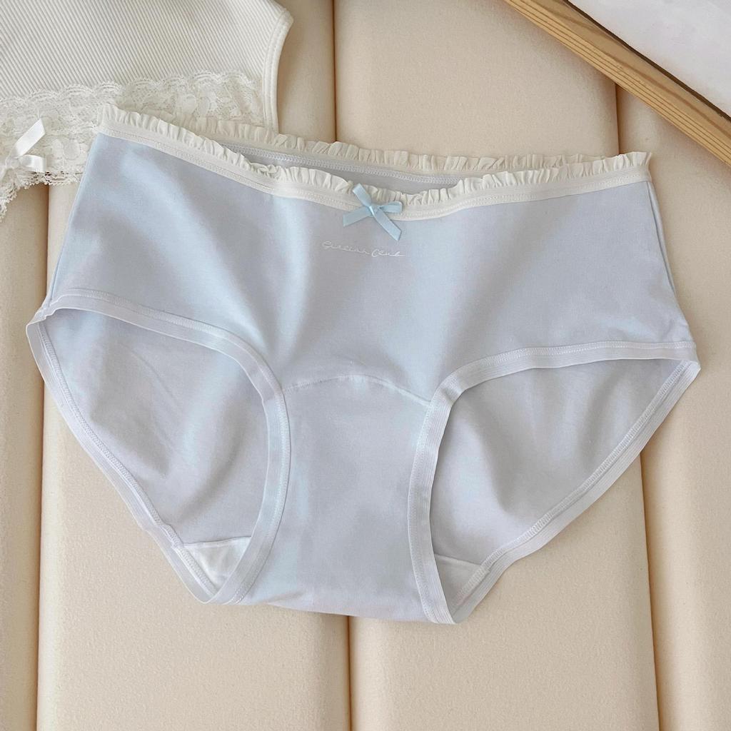 Japanese-Style Women's Mid-Waist Cotton Briefs - Cute, Antibacterial, Seamless, Thin, Extended Crotch, Triangle Design.