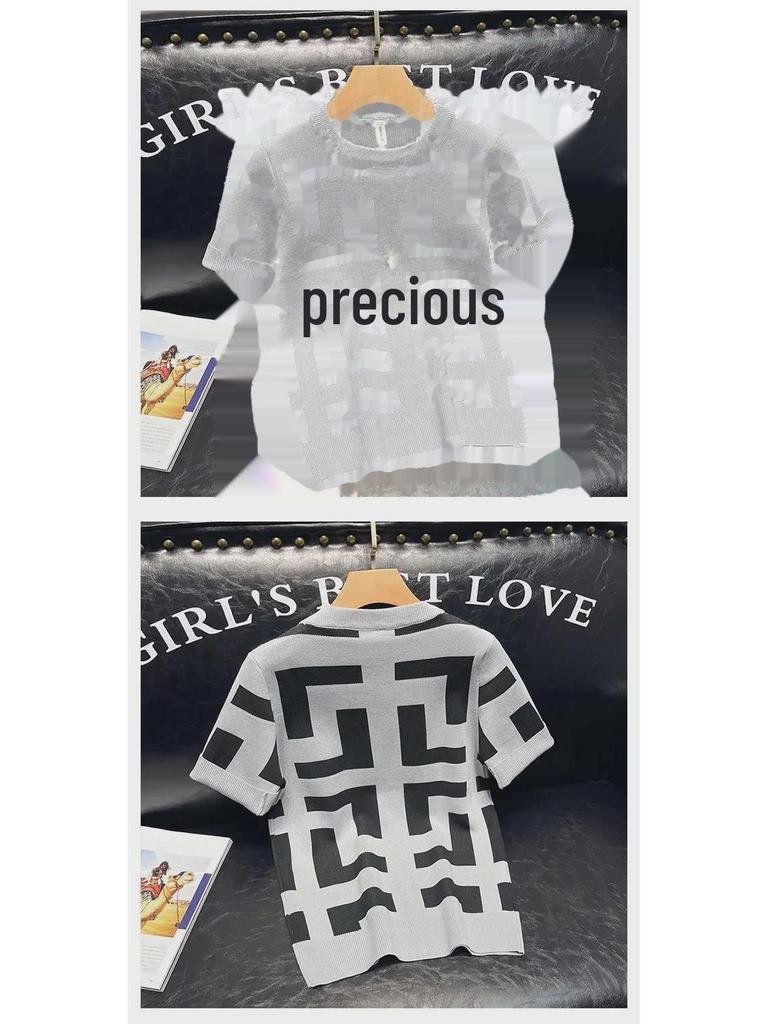 Мужская облегающая повседневная трикотажная футболка с коротким рукавом и геометрическим узором для весны и осени.