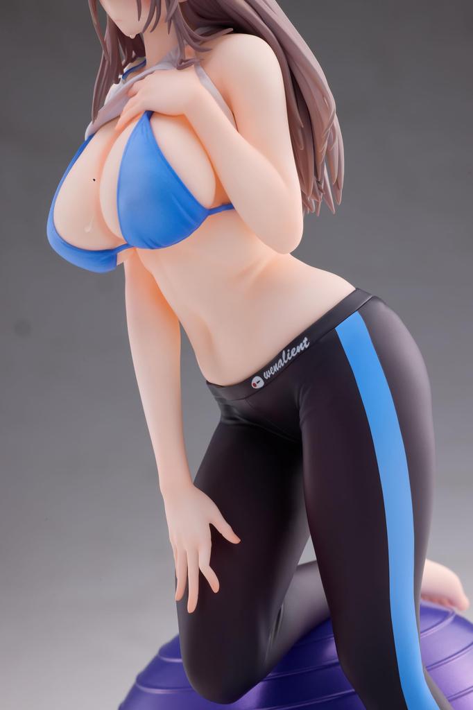 Momorose Training Girl Aoi Height: Approximately 280mm (including Base) 1/6 Scale Painted PVC and ABS Figure