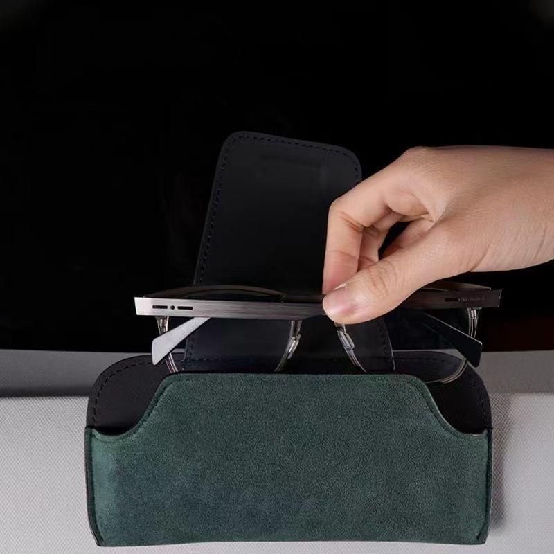 pdsh9 Car Sun Visor Glasses Box Anti-scratch Protection Box for Mitsubishi Pajero Colt I200 Space Delica Triton Ralliart Ex Mirage