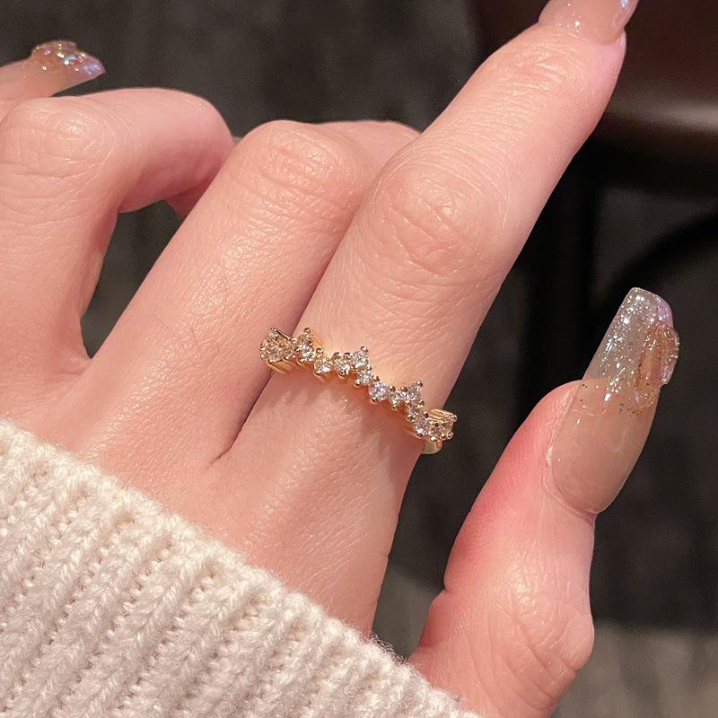 Средневековое французское ретро кольцо с открытой шинкой и полным бриллиантом, модное, с высоким чувством стиля и темпераментом, нишевый дизайн, изысканные бриллиантовые аксессуары для женщин