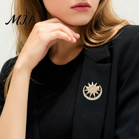 Изысканная Булавка для Одежды, Брошь-булавка из Цинкового Сплава, Значок на Лацкан в Форме Луны и Звезды со Стразами, Декоративный Воротник для Свитеров, Воротников, Шляп