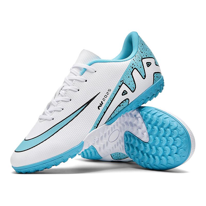 Спортивная обувь для зала и улицы Профессиональная обувь для тренировок Низкая дышащая футбольная обувь