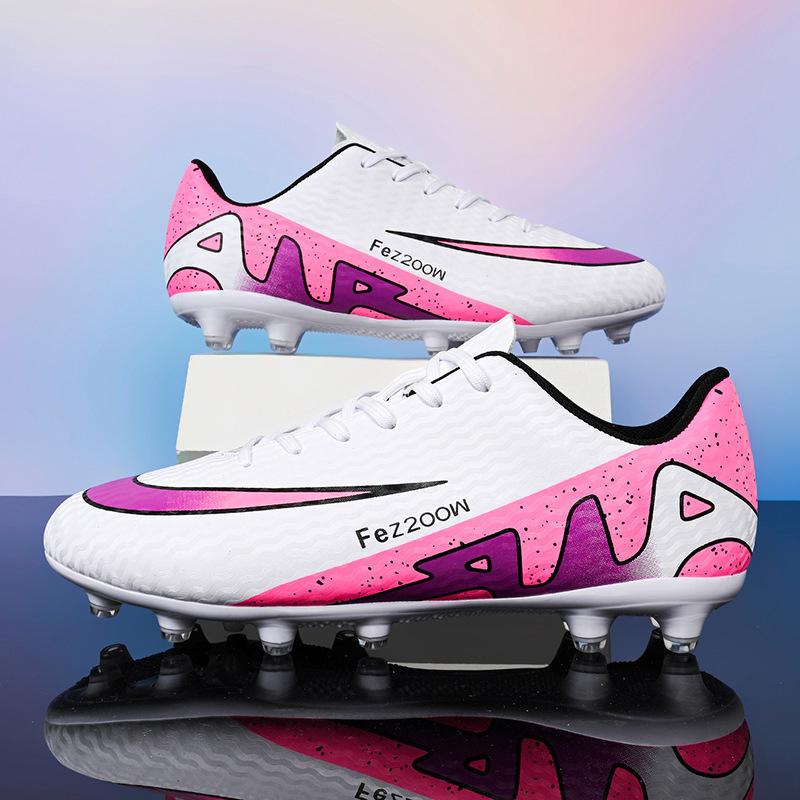 Внешняя торговля 2025 новая низкая обувь для футбола для мальчиков и девочек студентов для тренировок сломанные шипы TF обувь для мини-футбола парные модели