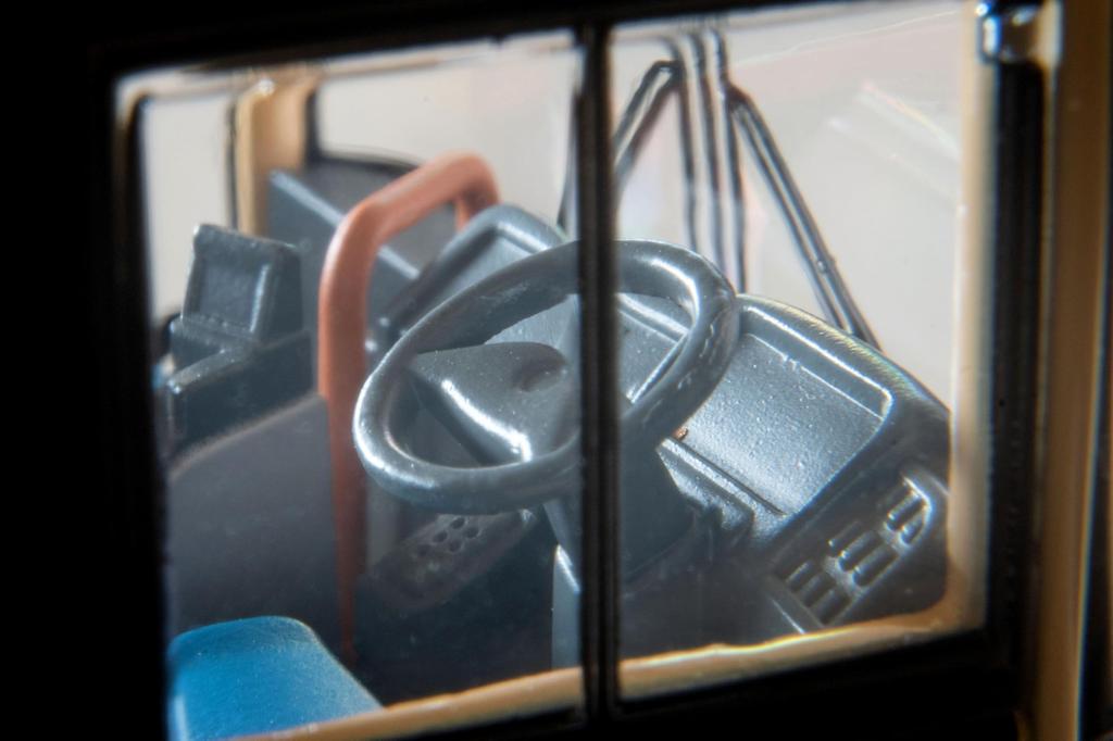 Tomytec Tomica Limited Vintage Neo Isuzu Elga Hankyu Bus Finished Product 332503 1/64 LV-N245i