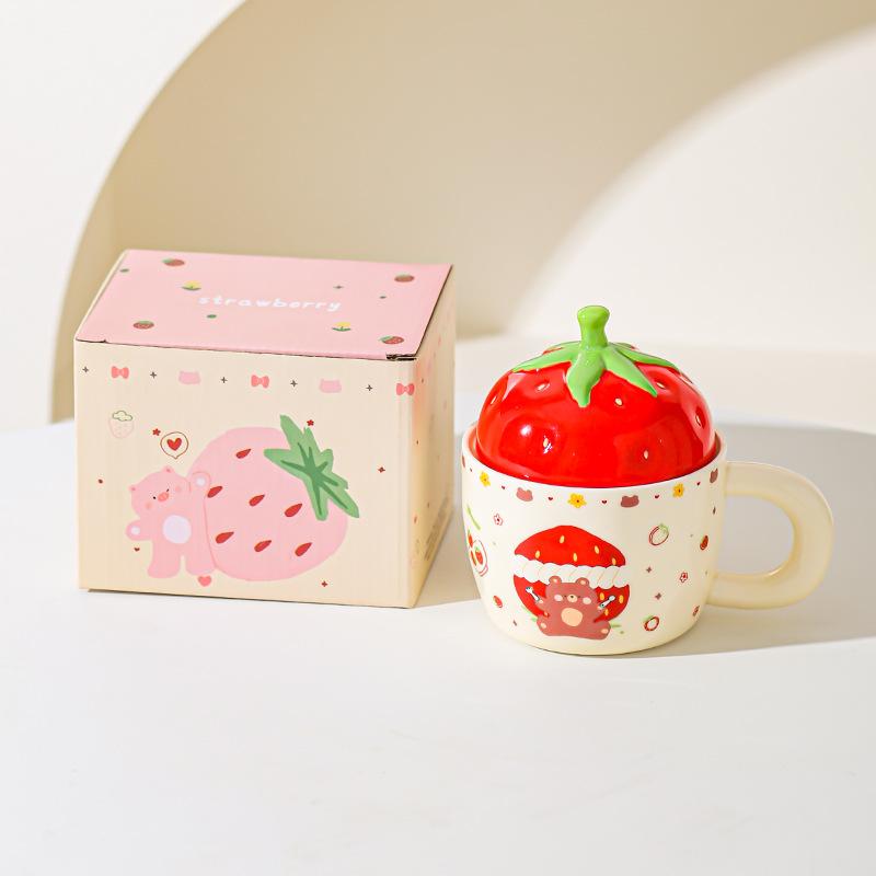 Керамическая чашка с крышкой «Клубничный медведь» для девочек, подарочная чашка для дома, кружка, высококачественная, для пары, для молока, для завтрака