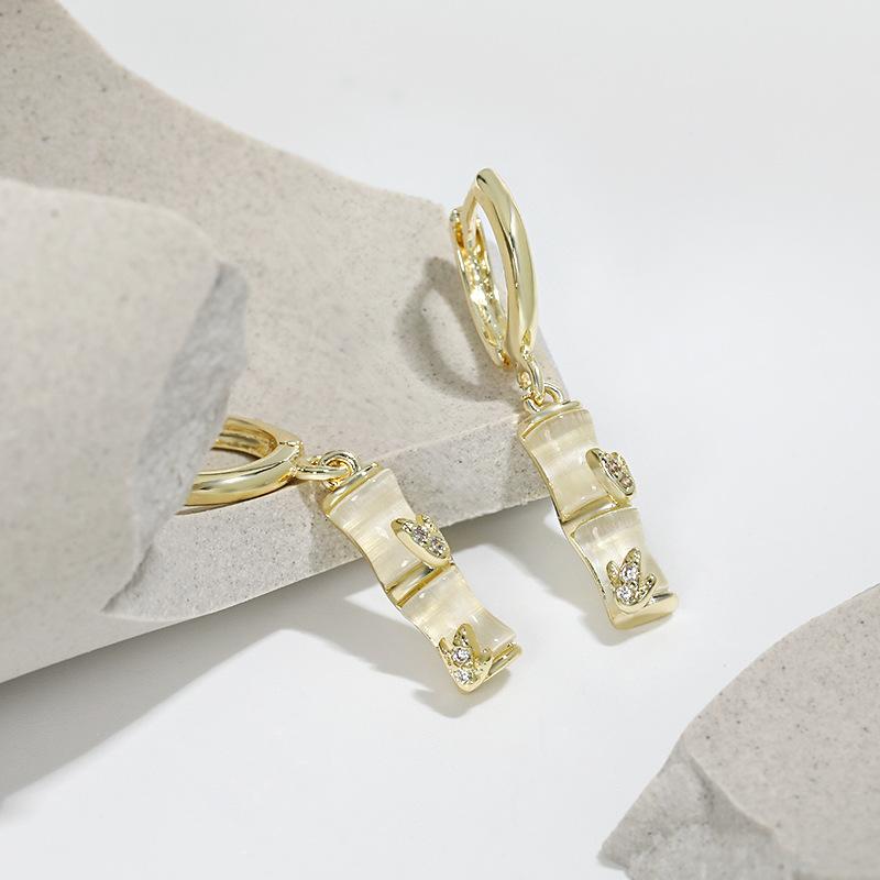 Golden Opal Anti-allergic Bamboo Earrings, Guochao Retro Gradually Rising High-end Long Bamboo Earrings