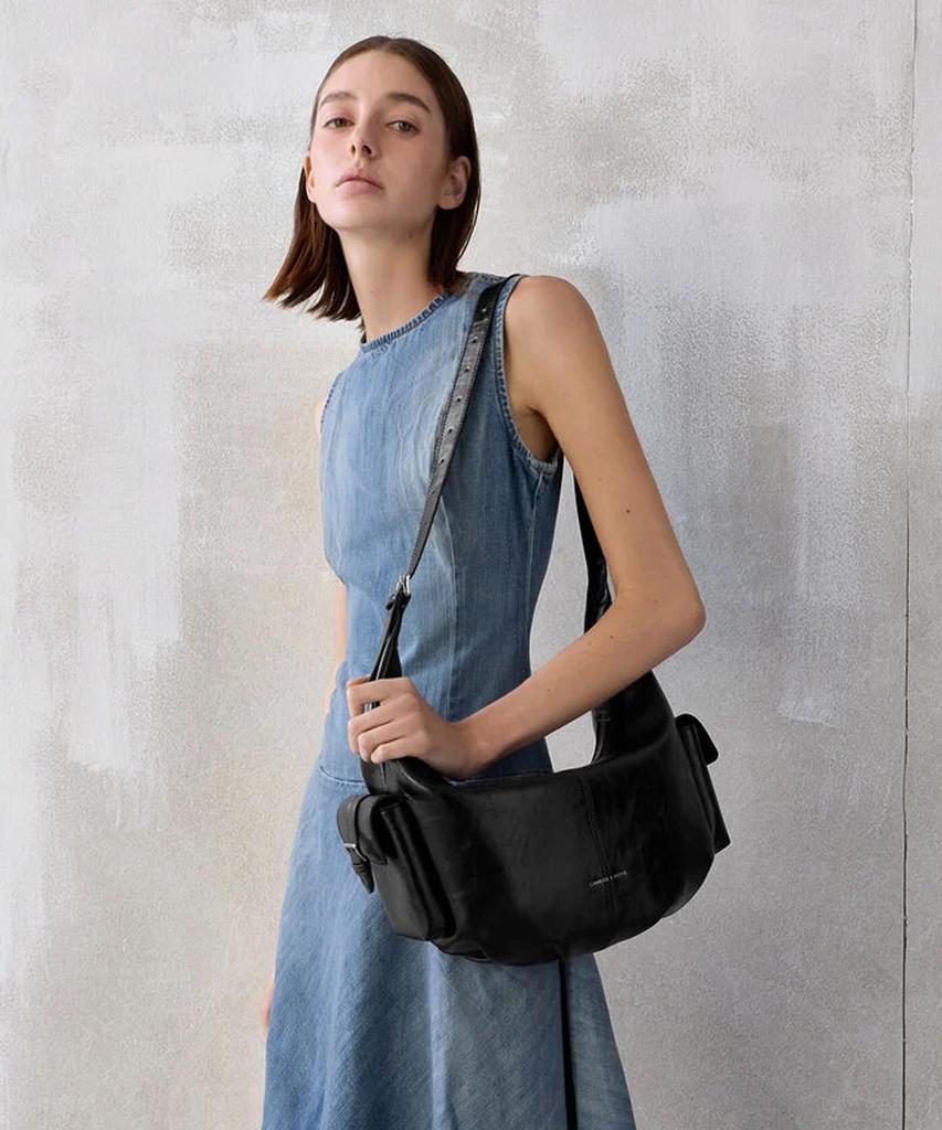 Charles & Keith Большая сумка-хобо Bessie с боковым карманом Ck2-80782833