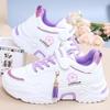 2024 Детские кроссовки для девочек, модные кроссовки из ПУ с мягкой подошвой, детская нескользящая повседневная обувь, белые туфли для школьников и студентов