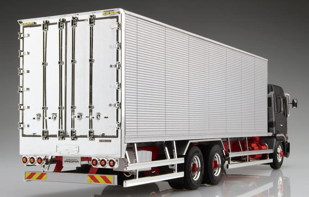 Aoshima Bunka Kyozaisha Heavy Freight Series Hino Profia Teravi FR Hyster Short Refrigerated Van Thermo King Plastic Model 1/32 No.2 &