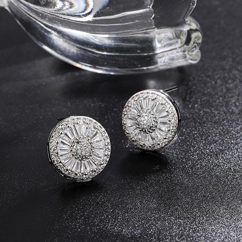 Korean Style Fashion Classic Atmospheric Round Earrings for Women with Light Luxury and Exquisite Micro Set Zircon Earrings