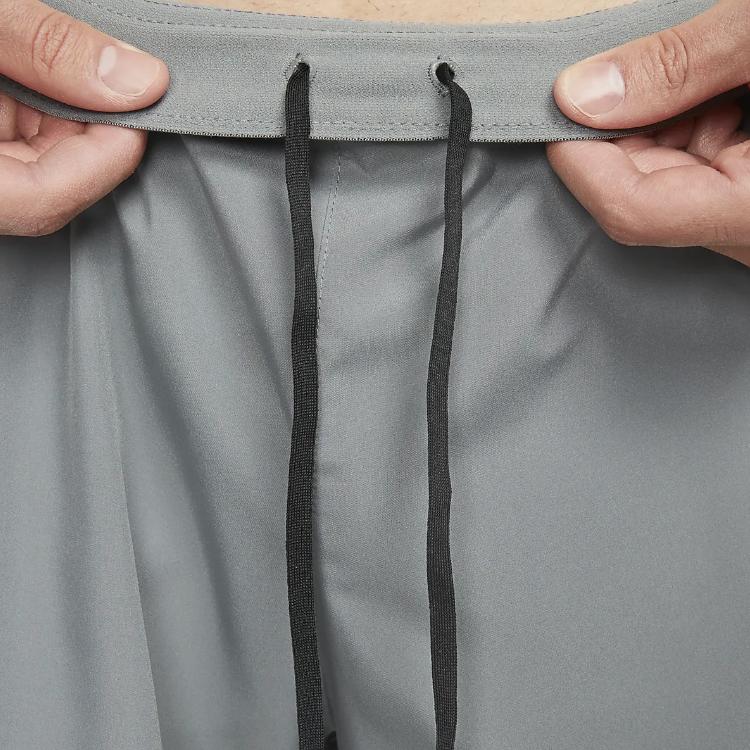 Nike Мужские шорты для трека Dri-Fit однотонные с логотипом, с высокой посадкой и кулиской, низ, светло-серый DV9360-084