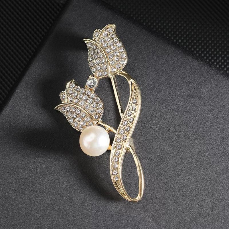 Ретро китайская брошь с кисточкой в виде бабочки и цветка – элегантный аксессуар для чонсама