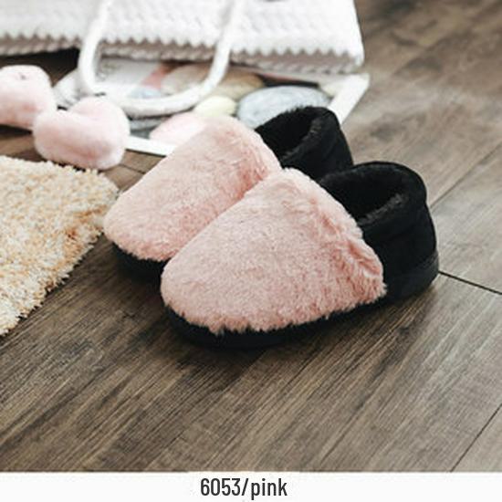 Children's Plush Cotton Cartoon Slippers - Warm and Cozy, Closed Toe & Heel